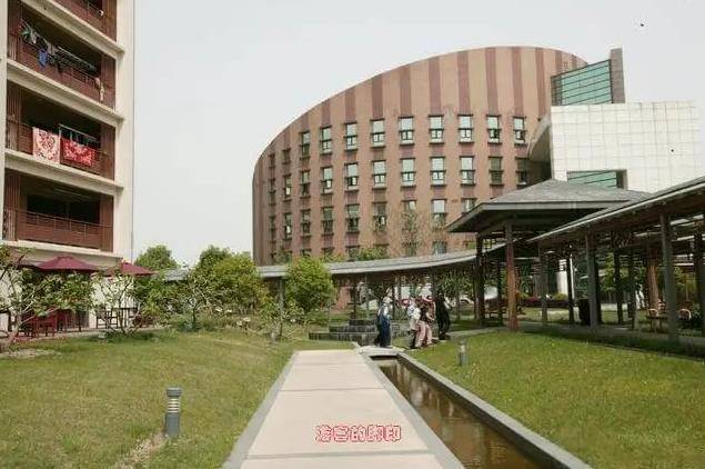  上海亲和源养老公寓